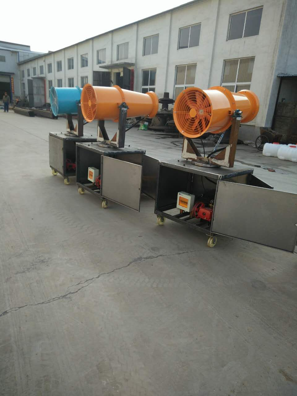 除塵噴霧霧炮機(jī)