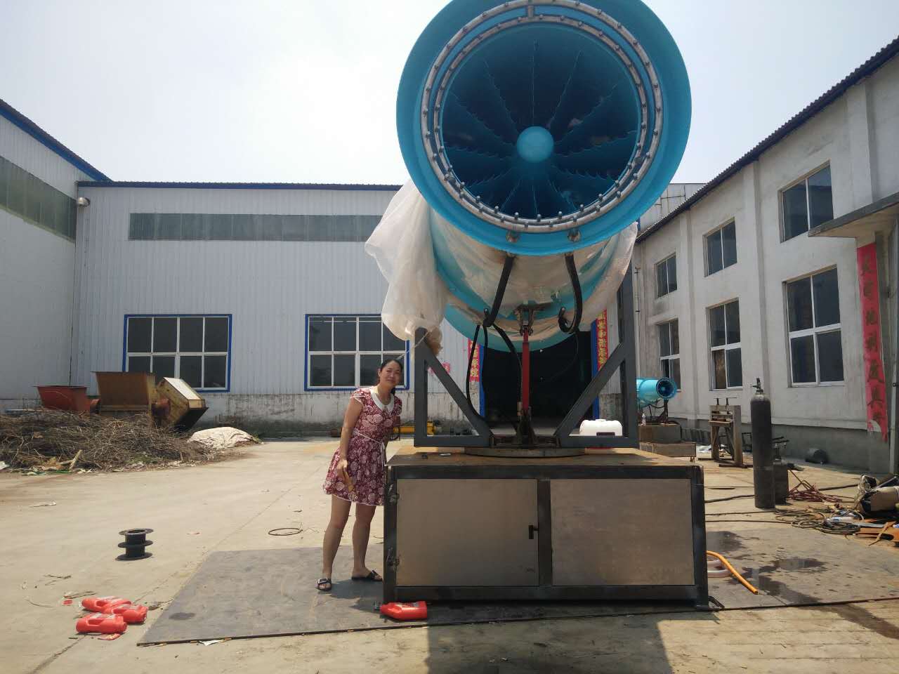 100米霧炮機實物圖1.jpg